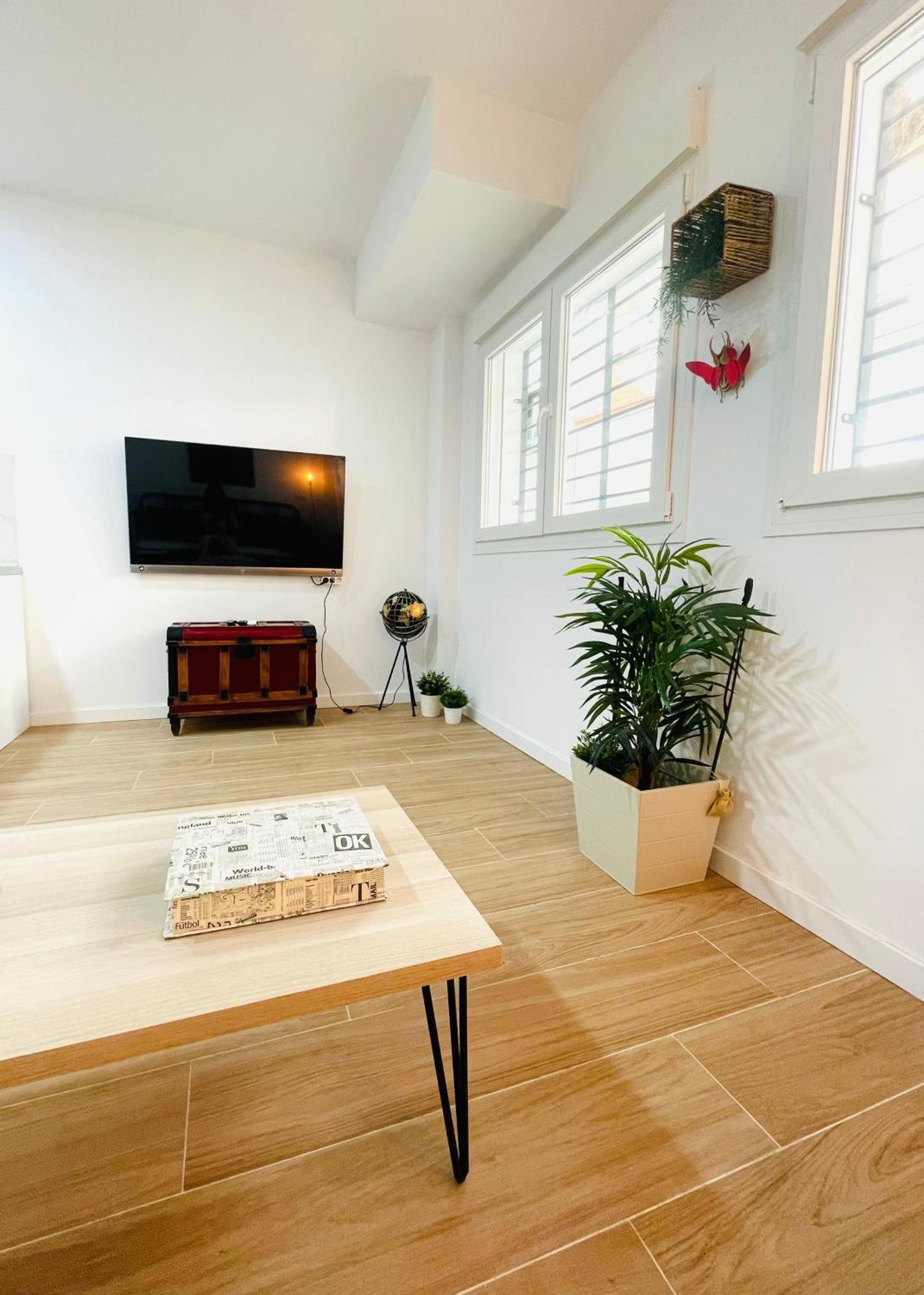 Completo Y Bello Apartamento En Малага Экстерьер фото